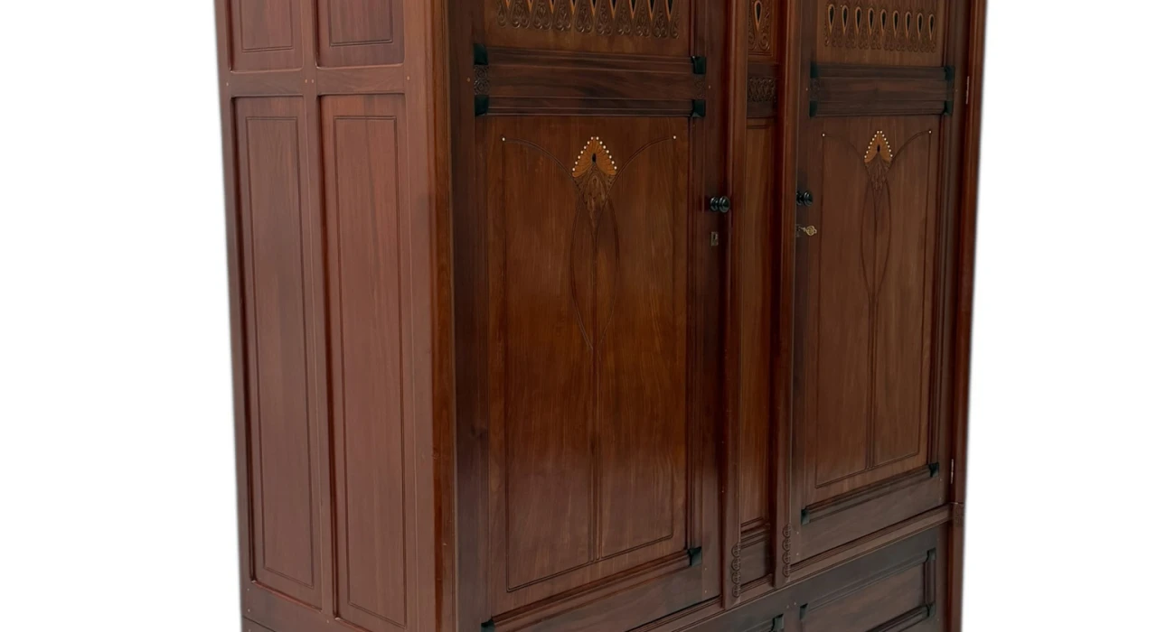 Arts & Crafts Armoire or Wardrobe by Jac. van den Bosch for 't Binnenhuis, 1910